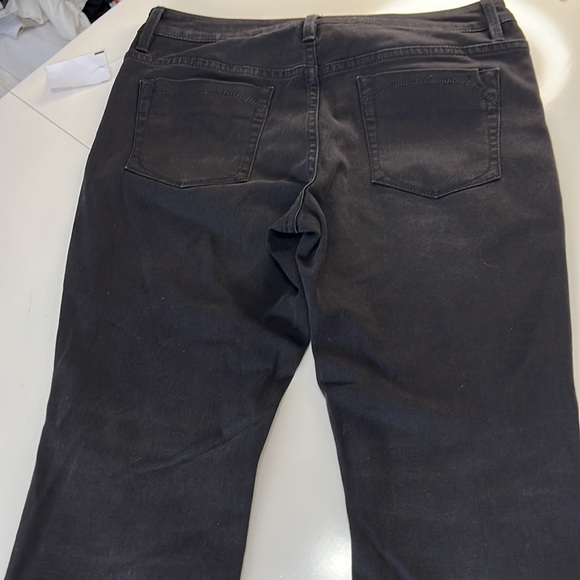 NWT Women’s Nanette Lepore Rhinestone Girlfriend Cropped Jeans Black Poison Sz 6 - Picture 9 of 10